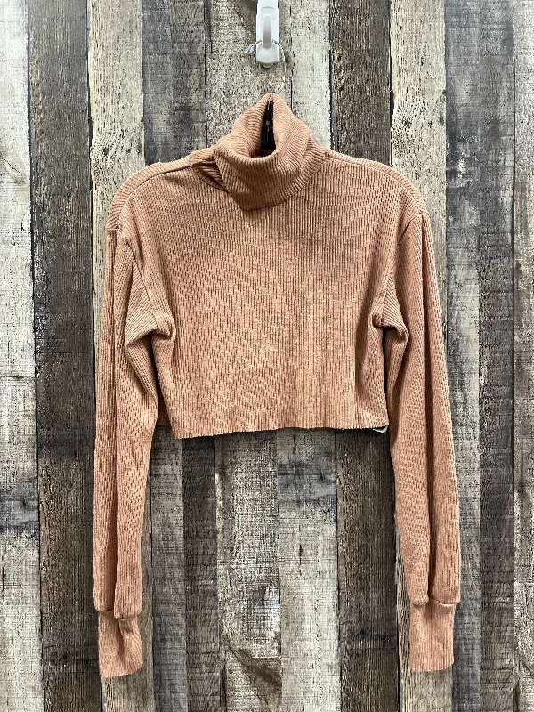 women's tops for those who want to make a bold fashion statement with their choice of topsTop Long Sleeve By Cme In Tan, Size: S