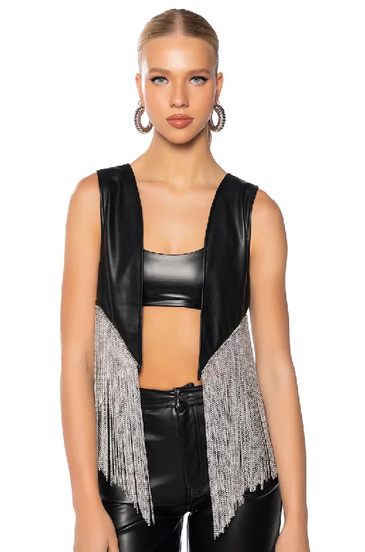 women's coats for relaxed weekendsALL THE RAGE CHAIN VEST