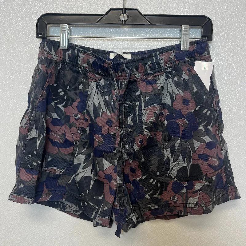 women's knee-length shortsPrint Shorts C And C, Size S