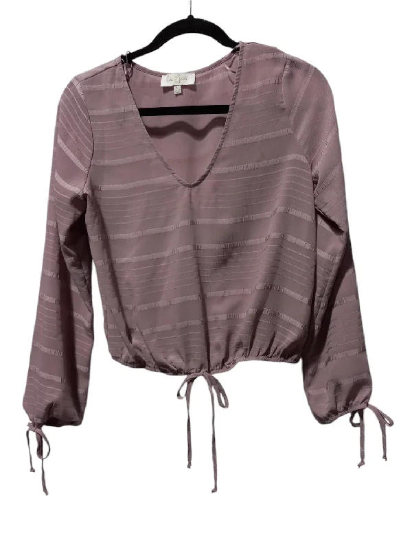 women's tops for those who want to show off their figure in a flattering wayBlouse Long Sleeve By Clothes Mentor In Purple, Size: S