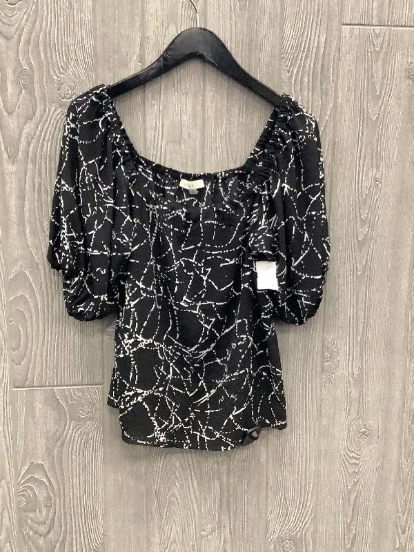 women's tops with geometric patternsBlouse Short Sleeve By Clothes Mentor In Black, Size: S