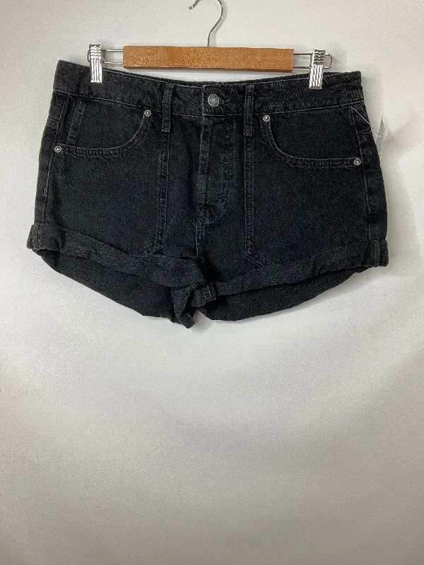 women's distressed shortsBlack Denim Shorts We The Free, Size 8