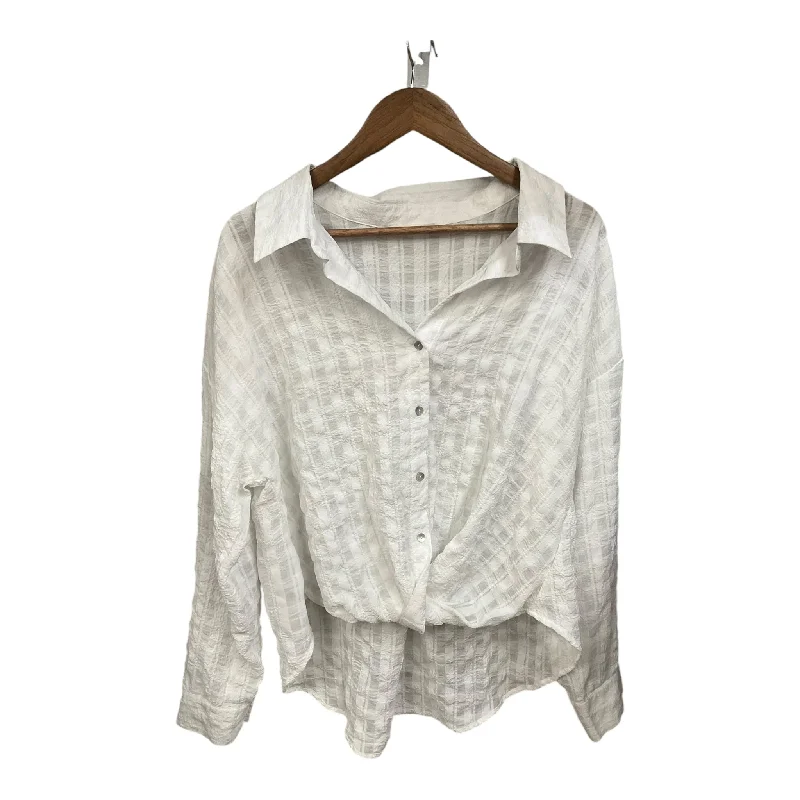 women's tops for those who want to add a touch of sophistication to their casual attireBlouse Long Sleeve By Clothes Mentor In White, Size: M