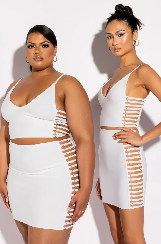 MISBEHAVED BANDAGE CUTOUT CROP TOP