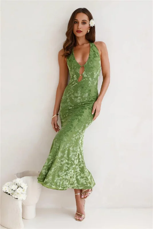 women's body-skimming dressesMagical Ivy Halter Maxi Dress Green