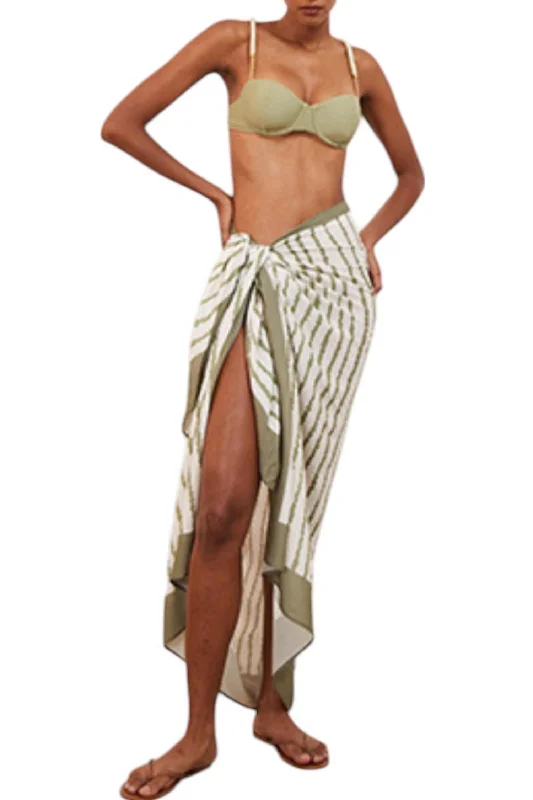 Laced-Up One-Piece FemalePrinted Sarong In Borea