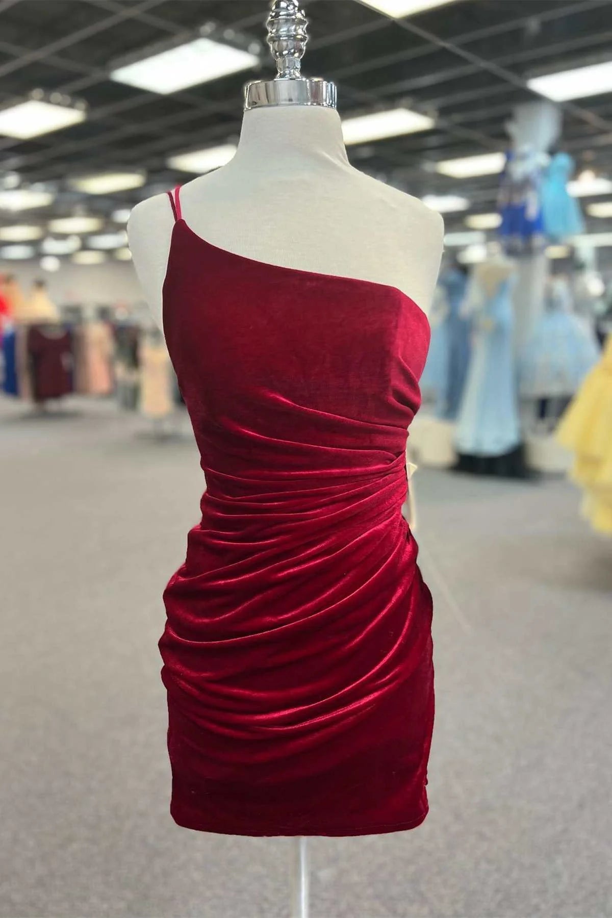 Floor-Length DressShort Red Velvet Bodycon Homecoming Dress Double Straps Pleated