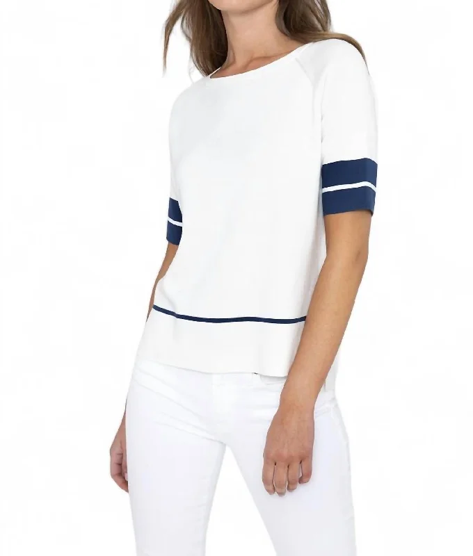 Chunky SweatersShort Sleeve Tipped Hi-Low Pullover In White/eclipse