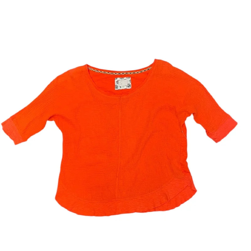 women's tops for those who want to wear versatile pieces that can be dressed up or downTop Short Sleeve By Anthropologie In Orange, Size: S