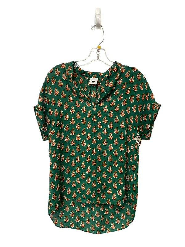 women's tops for those who love to dress up their casual looks with stylish topsTop Short Sleeve By Cabi In Green, Size: Xs