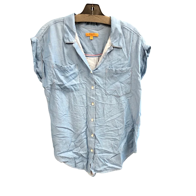 women's tops for those who want to wear versatile pieces that can be dressed up or downTop Short Sleeve By Jachs Girlfirend In Blue, Size: L